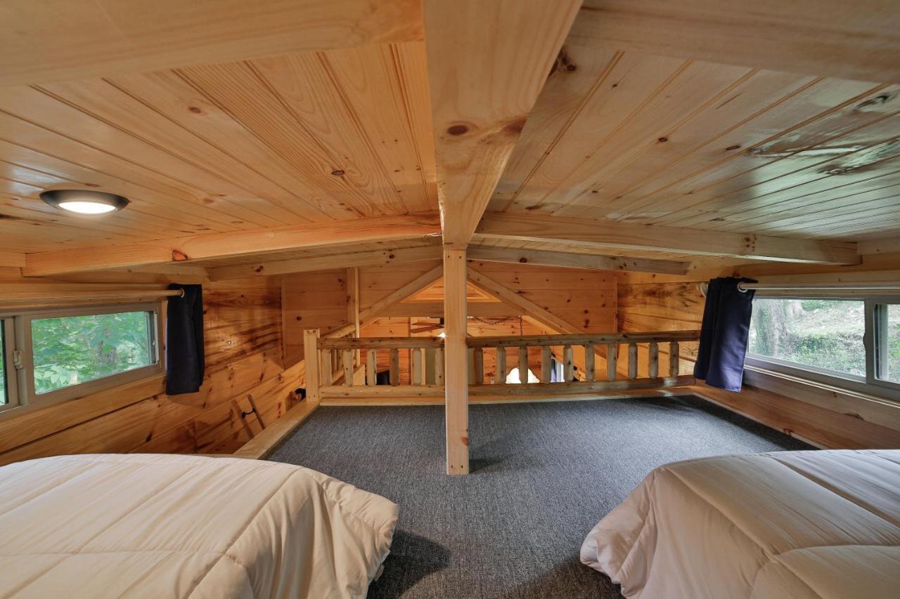 Thomas Cabin Forest Tiny Cabin With Hot Tub Chattanooga Zewnętrze zdjęcie