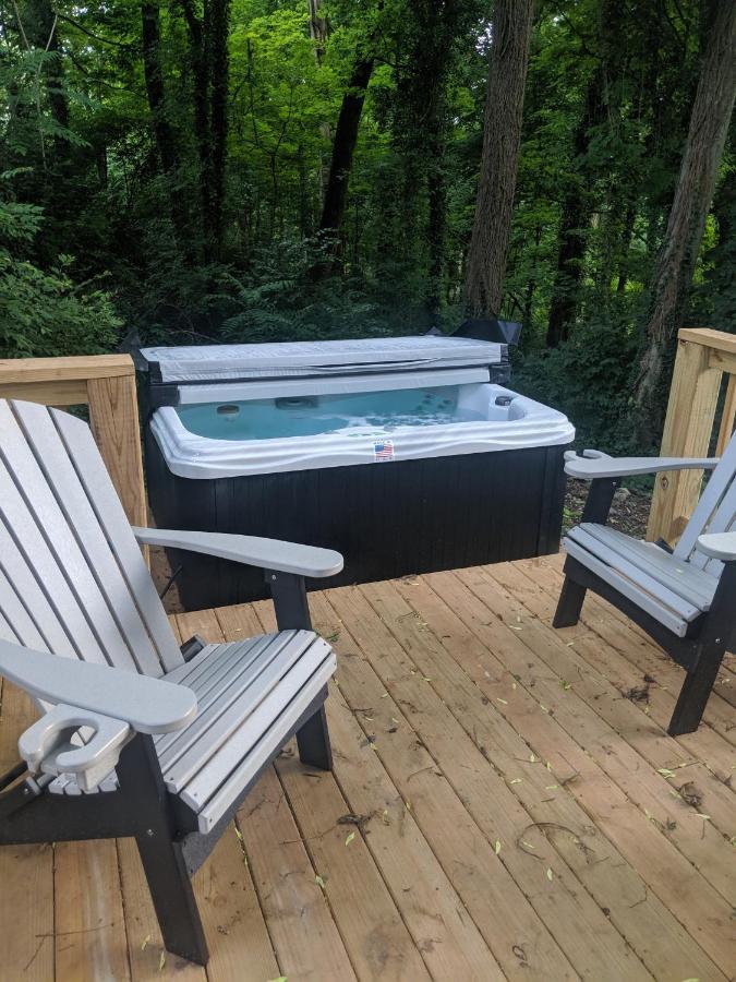 Thomas Cabin Forest Tiny Cabin With Hot Tub Chattanooga Zewnętrze zdjęcie