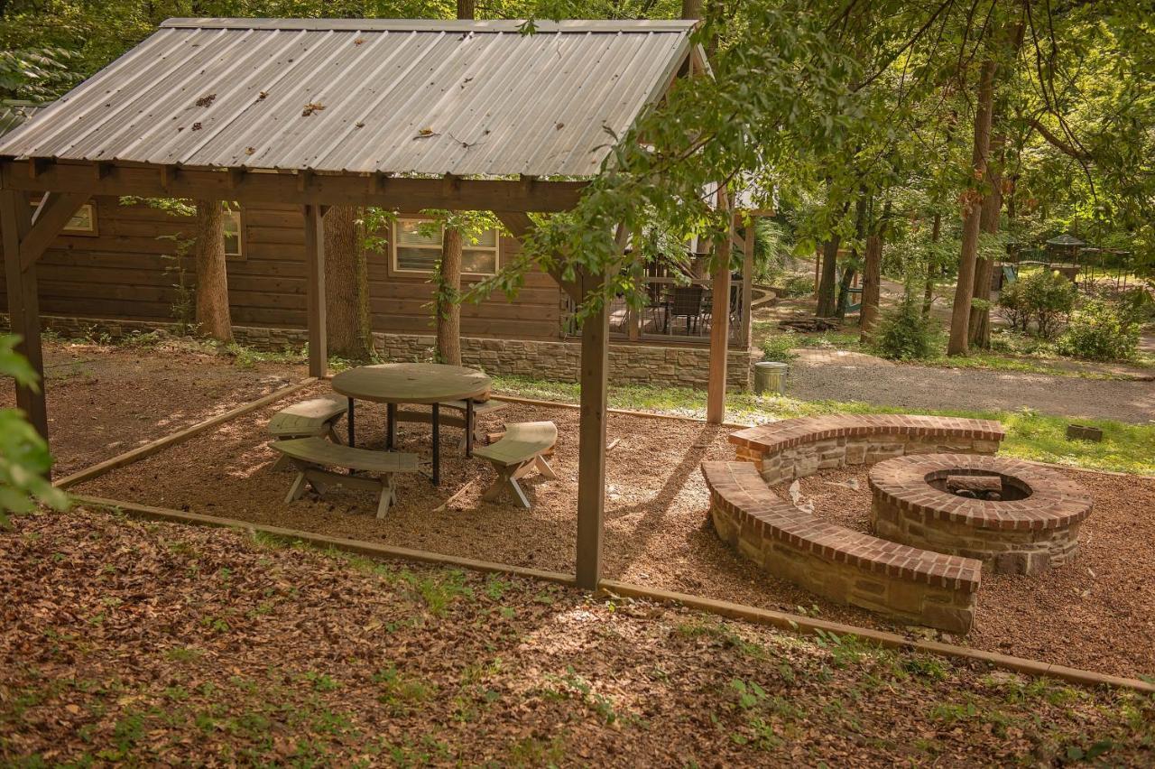 Thomas Cabin Forest Tiny Cabin With Hot Tub Chattanooga Zewnętrze zdjęcie